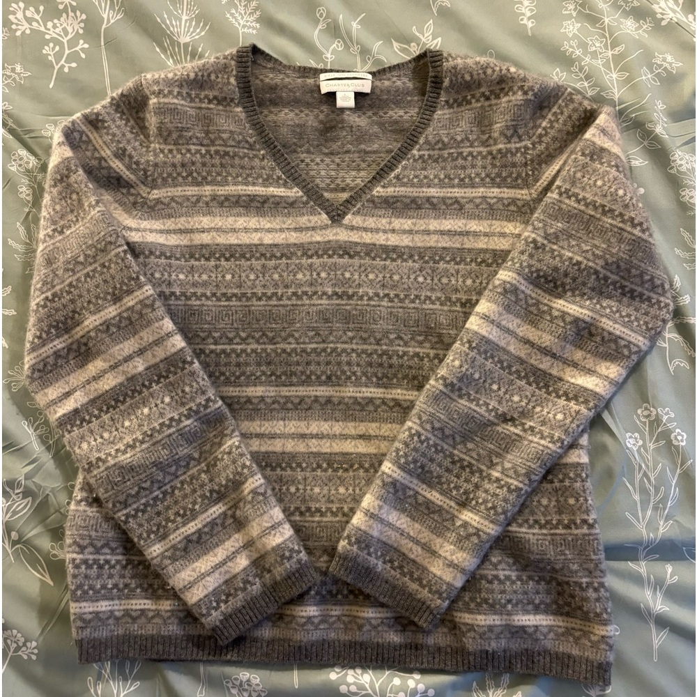 100% cashmere sweater. Brand Charter Club. Size L